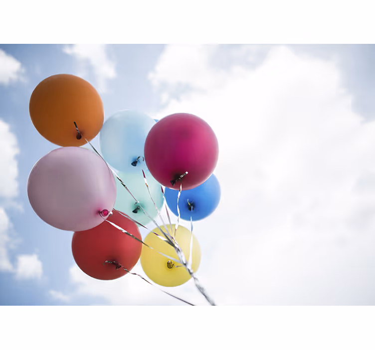 Persiana enrollable infantil globos coloridos con cielo - TenVinilo