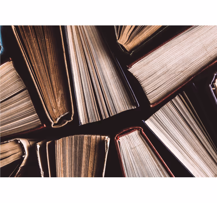 Mural de arte libros apilados juntos - TenVinilo
