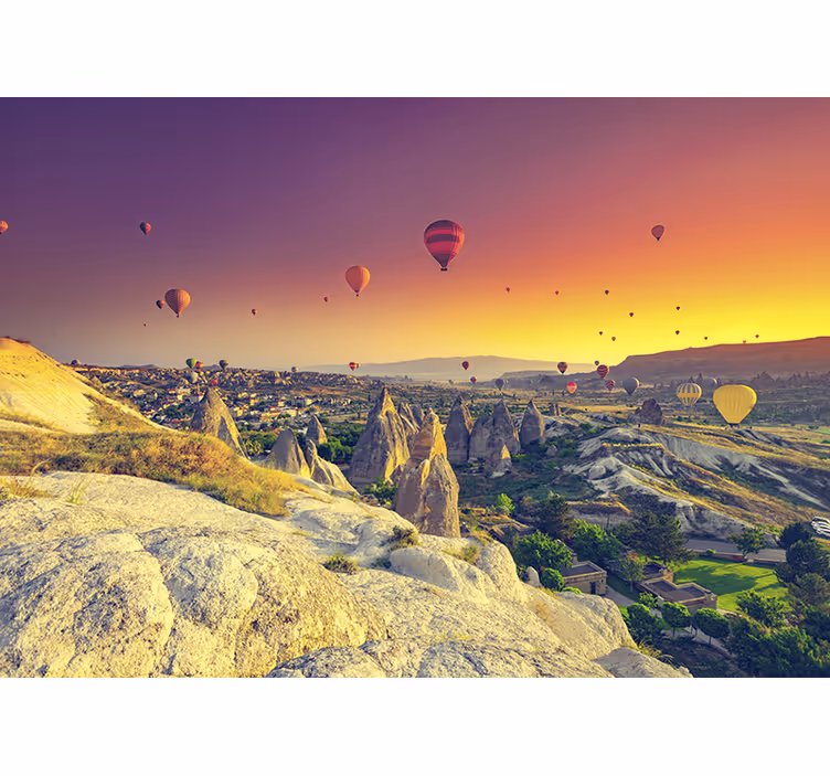 Mural infantil Globos aerostáticos volando sobre capadocia - TenVinilo