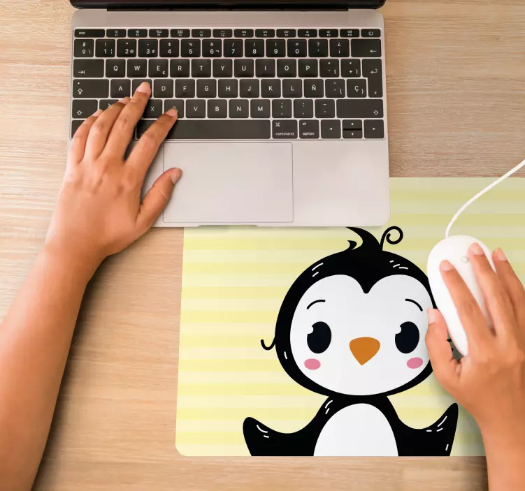 Alfombrilla ratón original Lindo bebé pingüino - TenVinilo