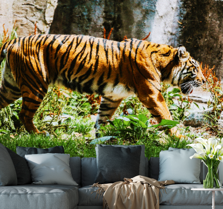 Mural de animales tigre majestuoso caminando - TenVinilo