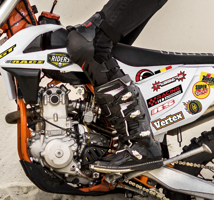 Pegatina moto paquete de bombas individual - TenVinilo