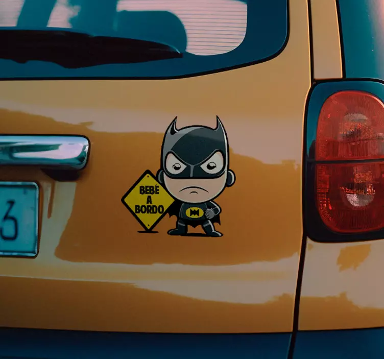 Pegatina bebé a bordo personalizado Superhéroe a bordo - TenVinilo