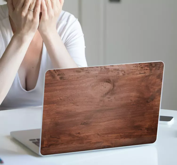 Vinilo adhesivo para portátil de textura madera - TenVinilo