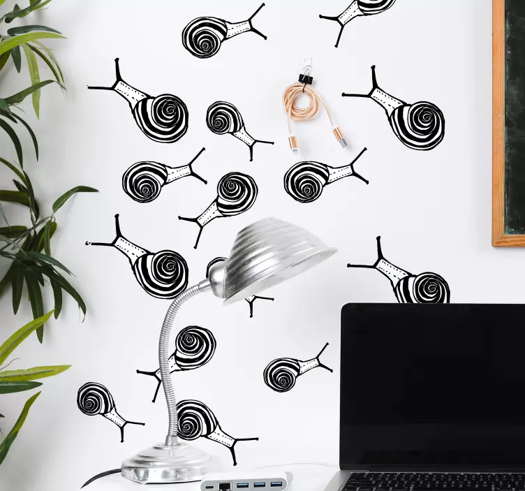 Vinilo pared animal de caracoles - TenVinilo