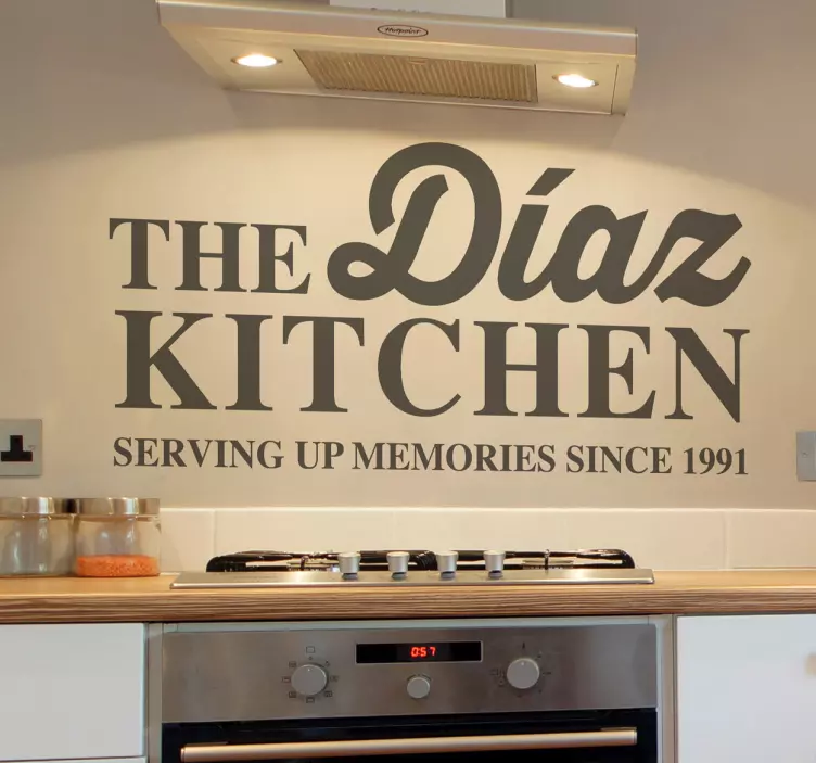 Vinilo decorativo the family kitchen - TenVinilo