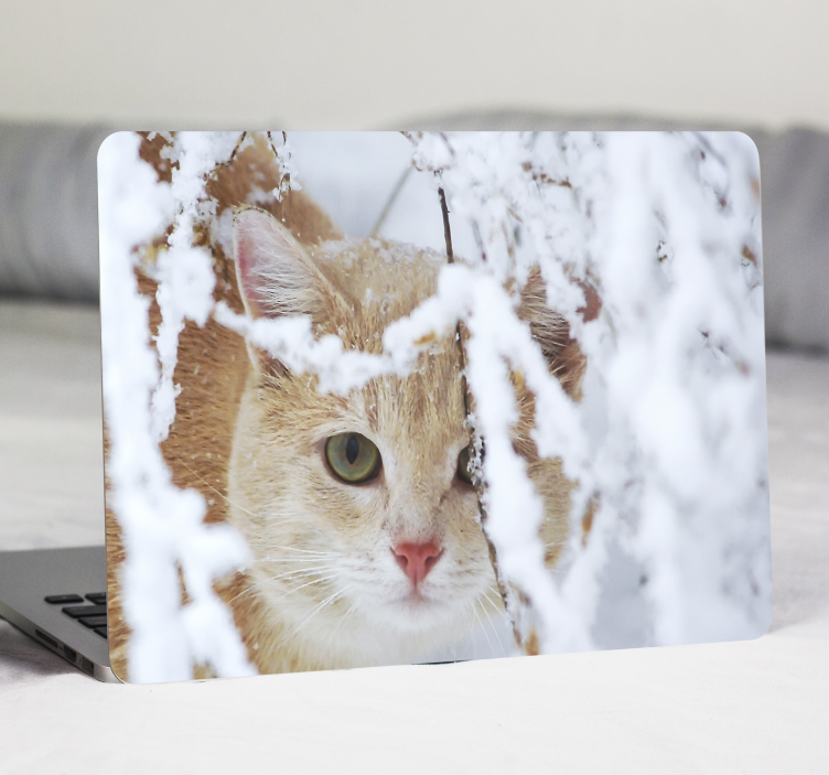 Vinilo para laptop de gato entorno de invierno - TenVinilo