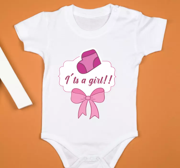 Camiseta bebé Baby shower de niña con nombre - TenVinilo