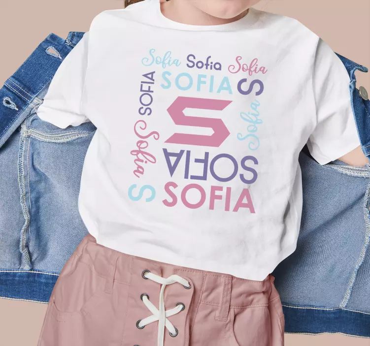 camiseta niño patrón inicial y de nombre - TenVinilo