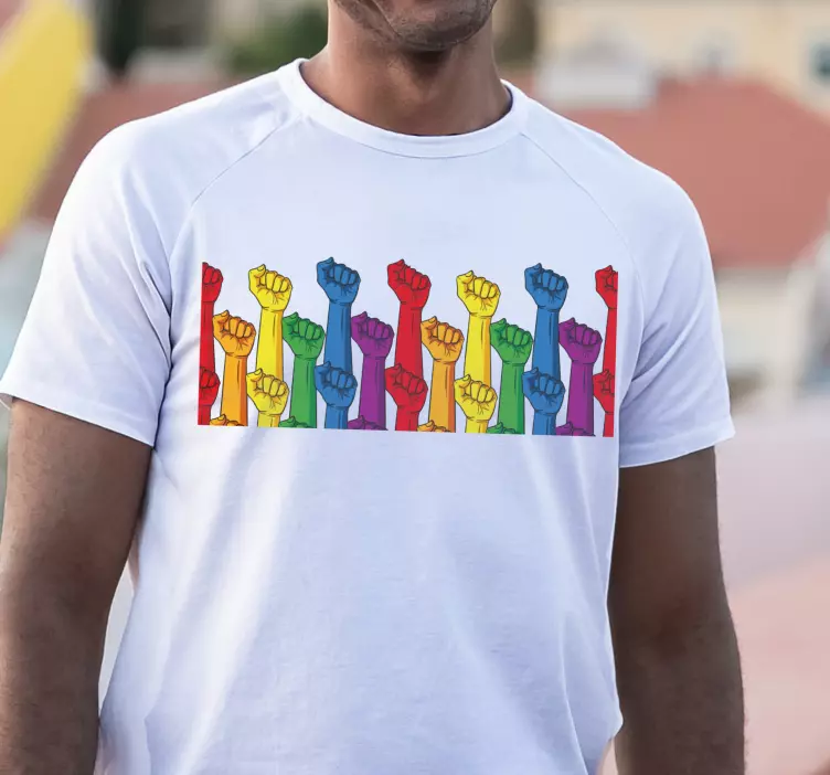 Puño en colores del arco iris camiseta personalizada - TenVinilo