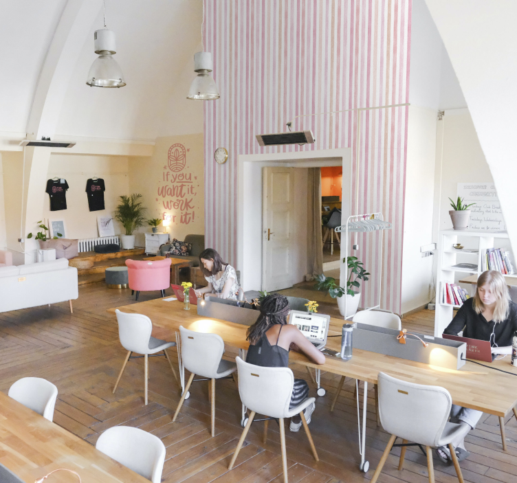 Papel pintado oficina rayas verticales color rosa - TenVinilo